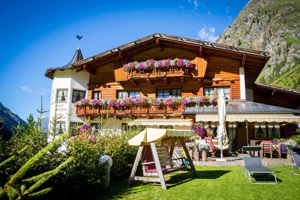 Almhof-Reithof Pitztal photo 2