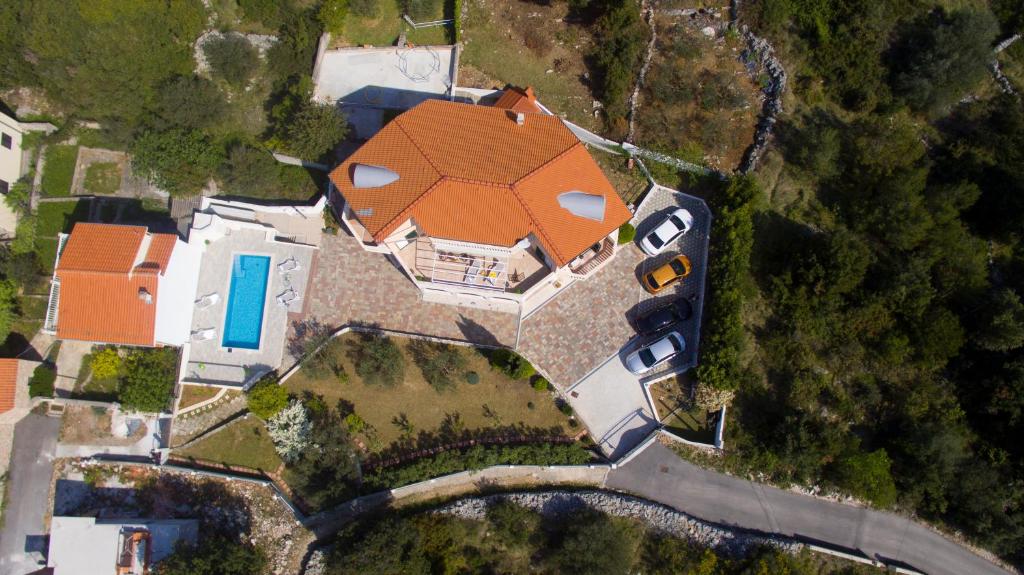 Villa Omnes photo 3