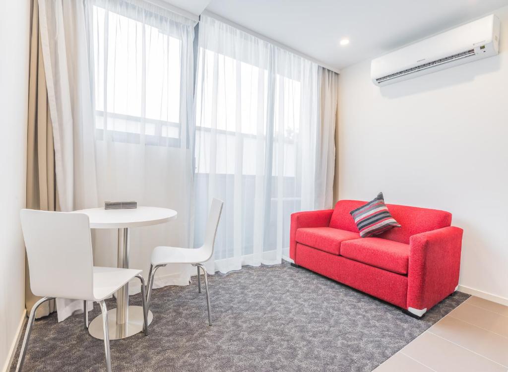 City Edge Box Hill Apartment Hotel photo 4