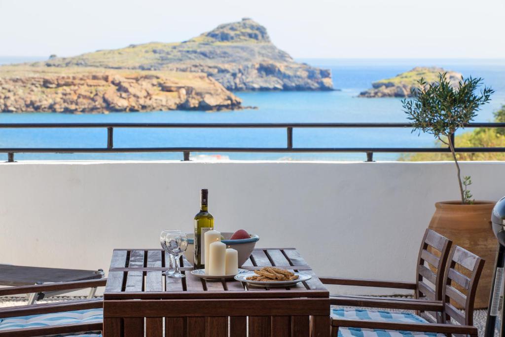 Thea Villas and Suite photo 3