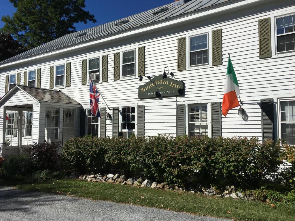 Shoreham Inn image