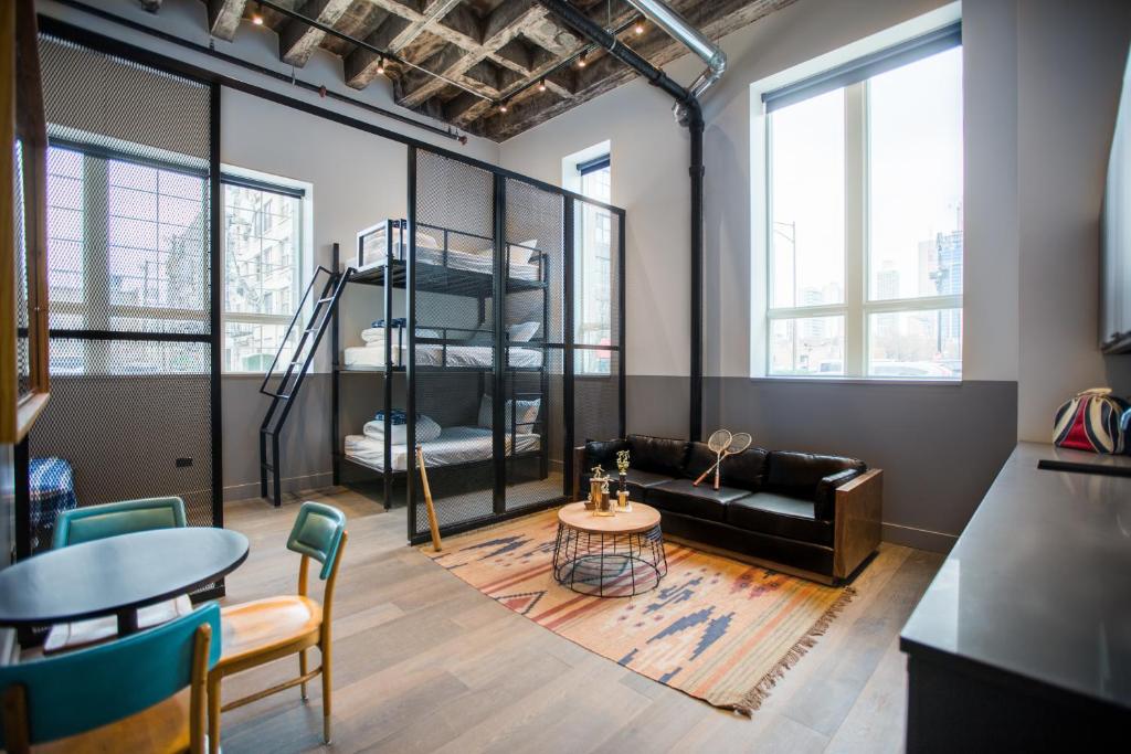 Сьюит (Фирменный люкс), The Chicago Hotel Collection River North Mag Mile