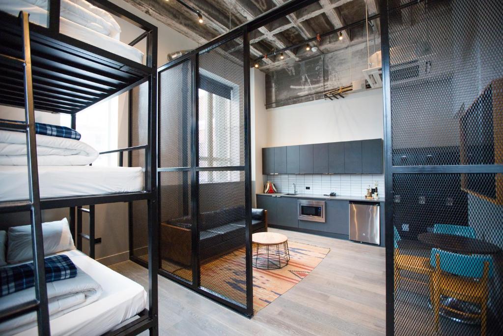 Сьюит (Фирменный люкс), The Chicago Hotel Collection River North Mag Mile