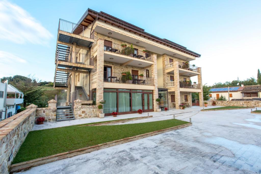 Halanus Hotel And Resort photo 2