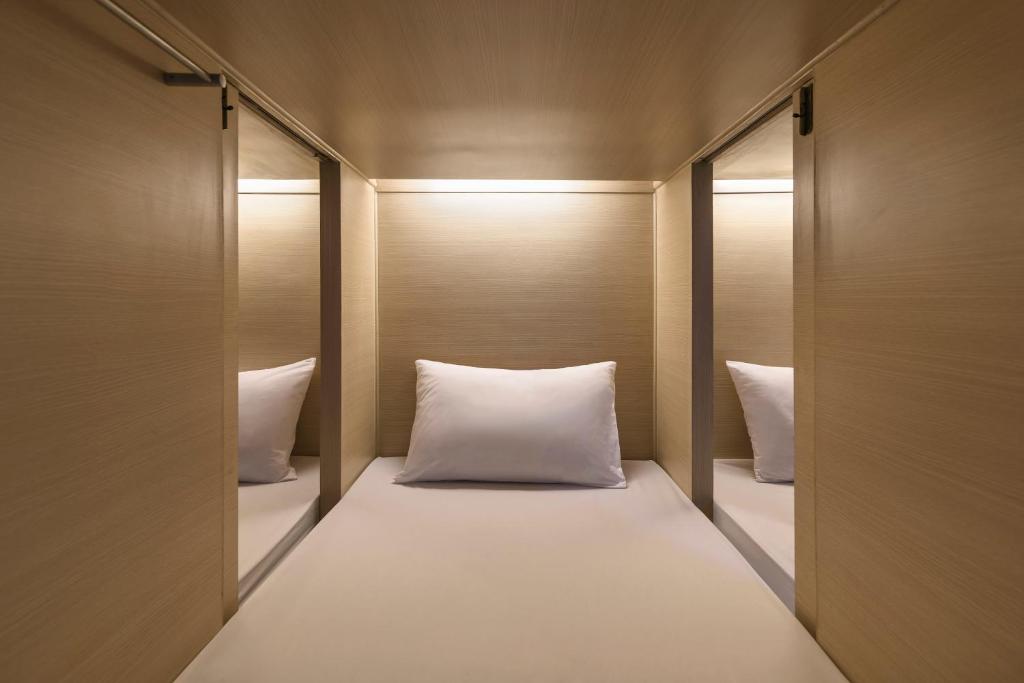 Номер (Кровать в общем 6-местном номере для мужчин и женщин), ORA Hostel Bangkok