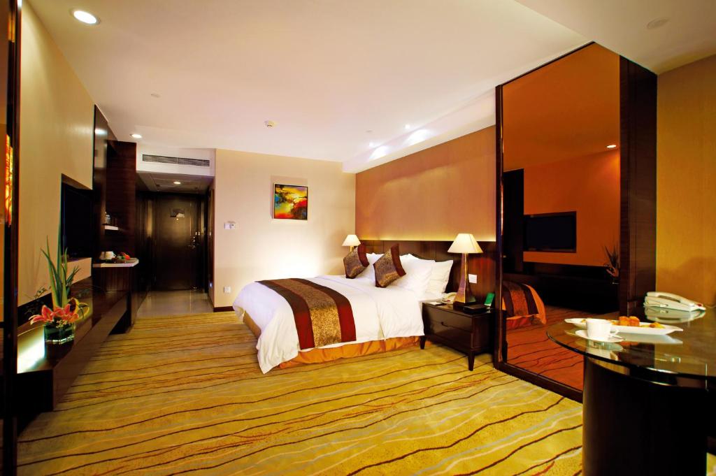 Двухместный (Представительский номер с кроватью размера «queen-size»), WuHu XingBai JinLing Hotel