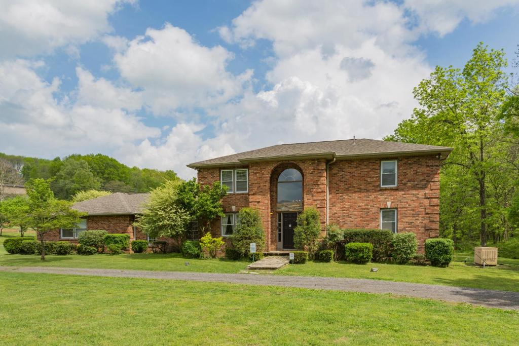 Nashville TN Vacation Rentals image