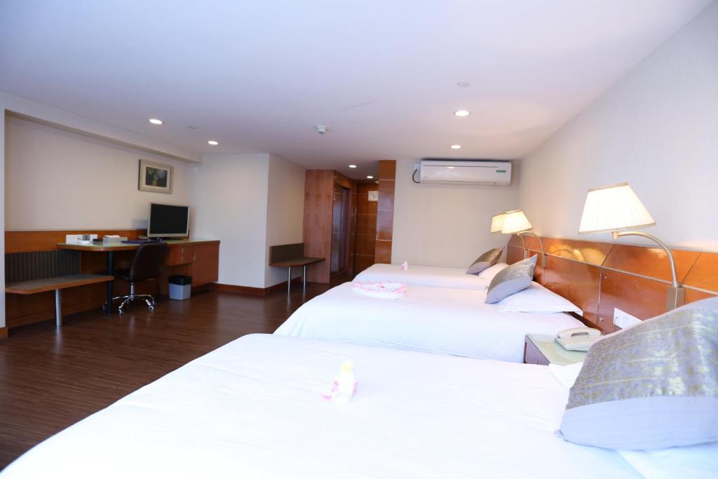 Трехместный (Трехместный номер Делюкс), Yihe Hotel Ouzhuang