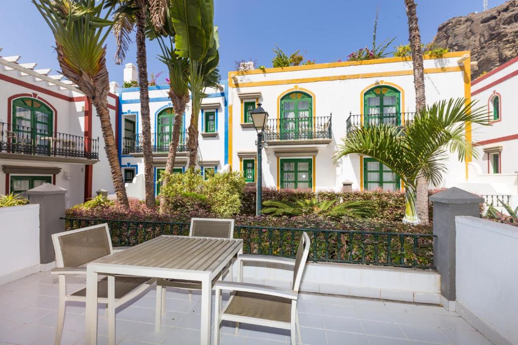 Apartamentos LIVVO Puerto de Mogán photo 1