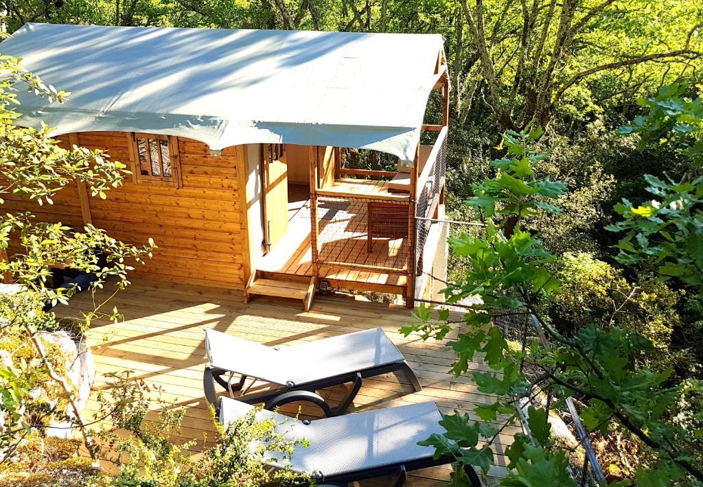 Cabanes Lodges Le Servière