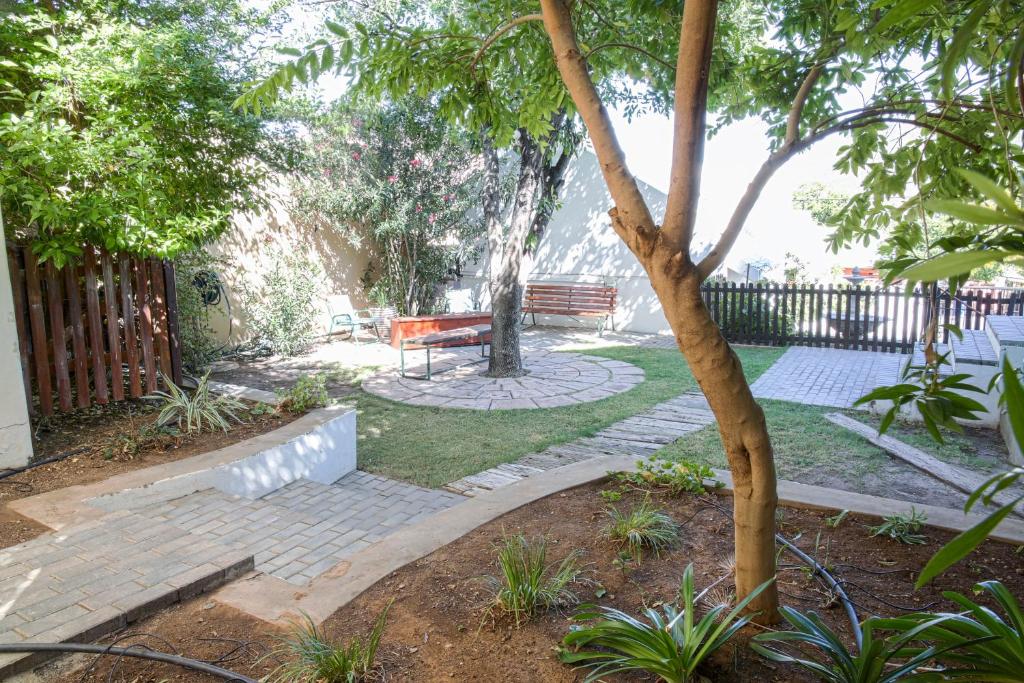 Queen Manor Boutique Guest House photo 3