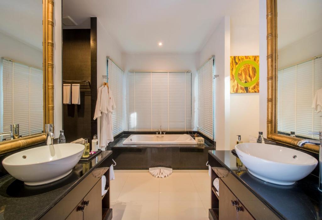 Вилла (Вилла для молодоженов с одной спальней и отдельным бассейном), The Bell Pool Villa Resort Phuket