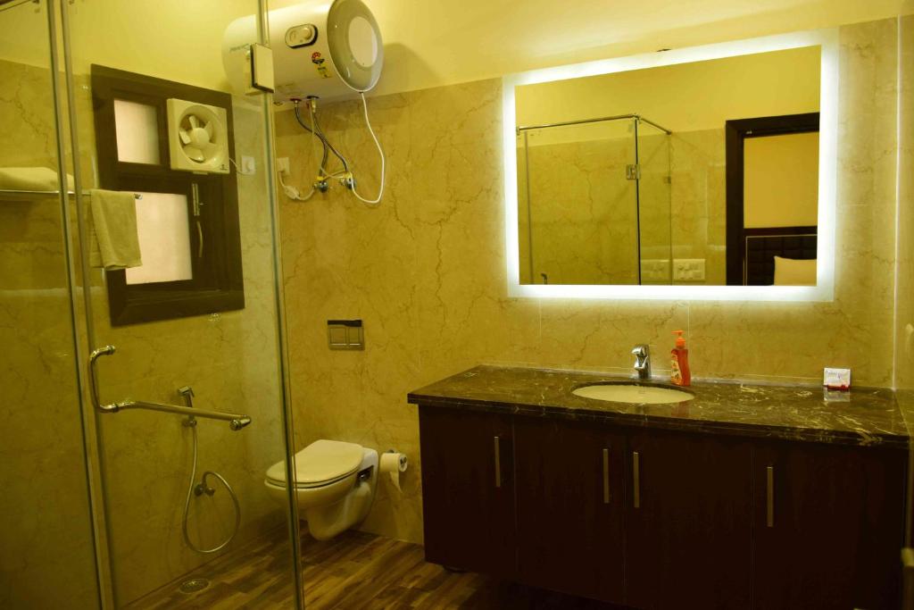 Апартаменты (Апартаменты-студио), When In Gurgaon - Service Apartments