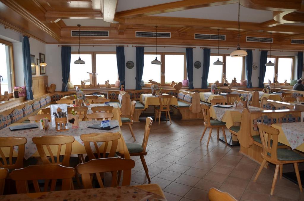 Gasthof-Pension Urzn photo 4