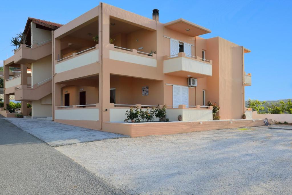Sofoklis Apts photo 1