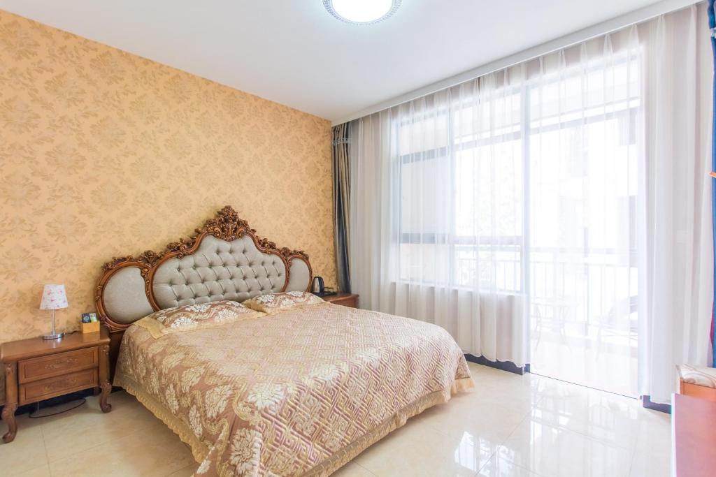 Двухместный (Номер с кроватью размера «queen-size» и балконом), Sanya Passion fruit Inn