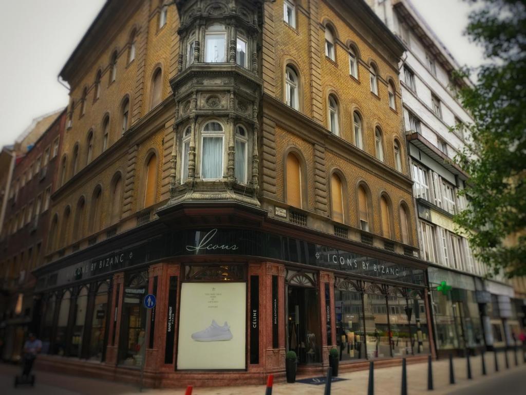 Golden Stars Budapest Apartments photo 1