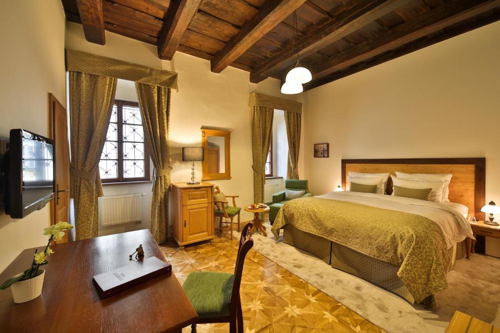 Двухместный (Двухместный номер Делюкс с 1 кроватью), Hotel Questenberk