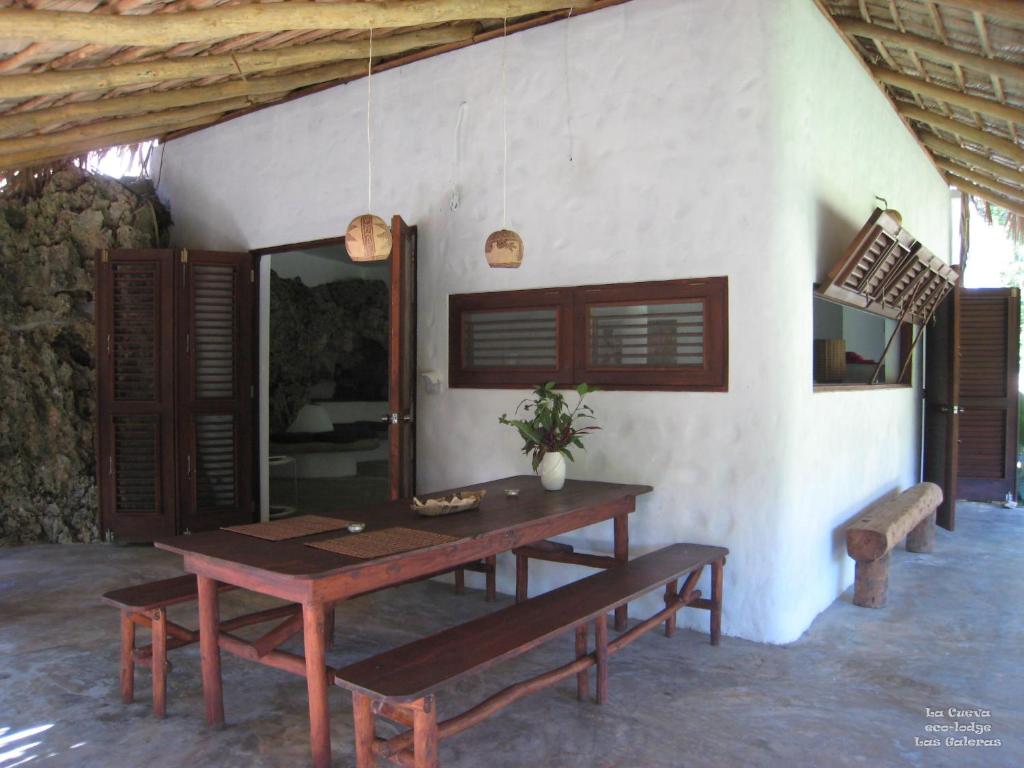 La Cueva Eco-Lodge photo 2
