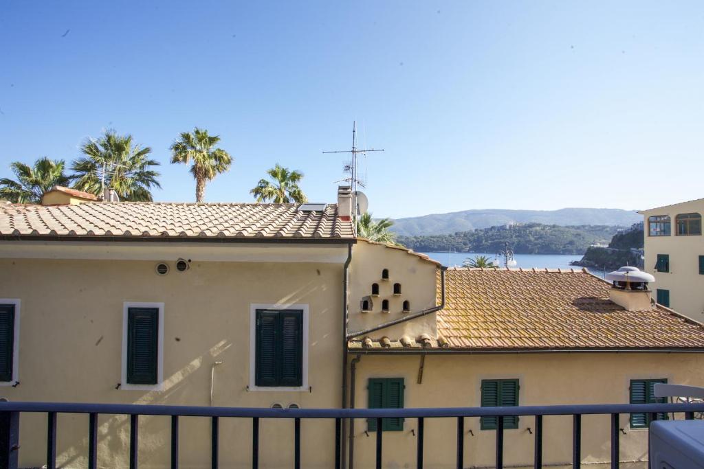 Nel cuore di Porto Azzurro - Goelba