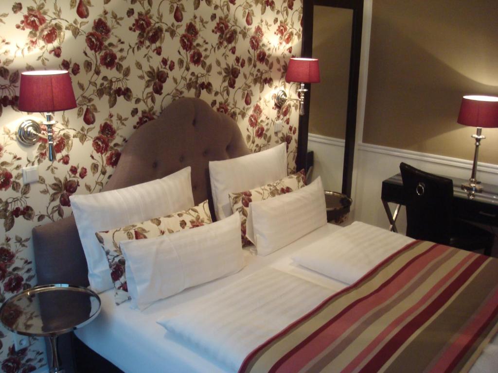 Двухместный (Улучшенный двухместный номер с 1 кроватью), Hotel Sir & Lady Astor