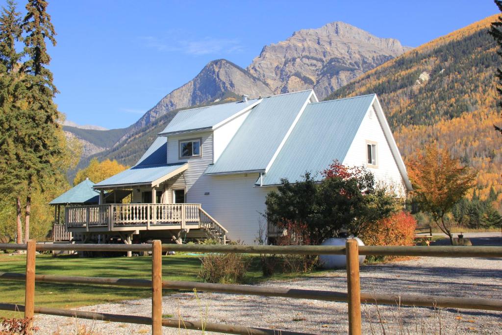 Bear Paw Lodge