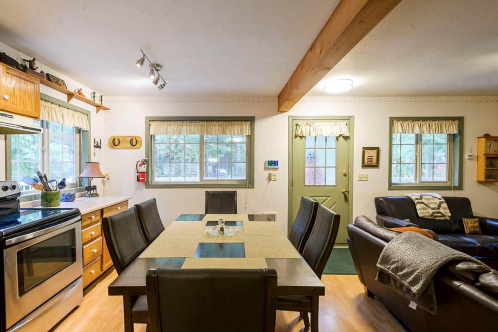 Mt Baker Snowline Chalet photo 2