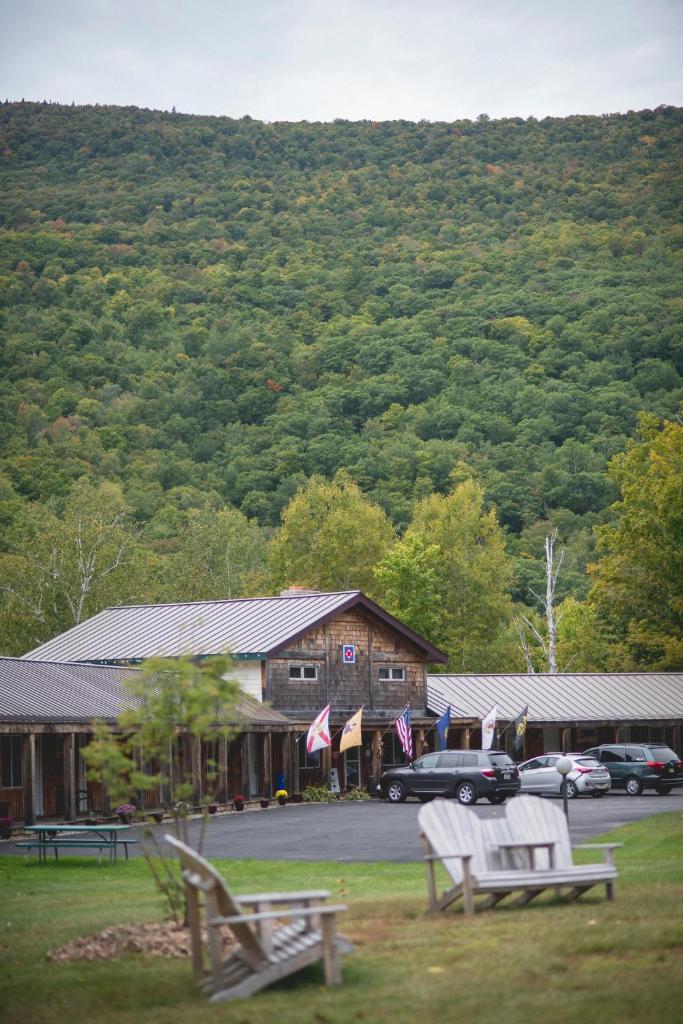 Aerie Inn of Vermont image