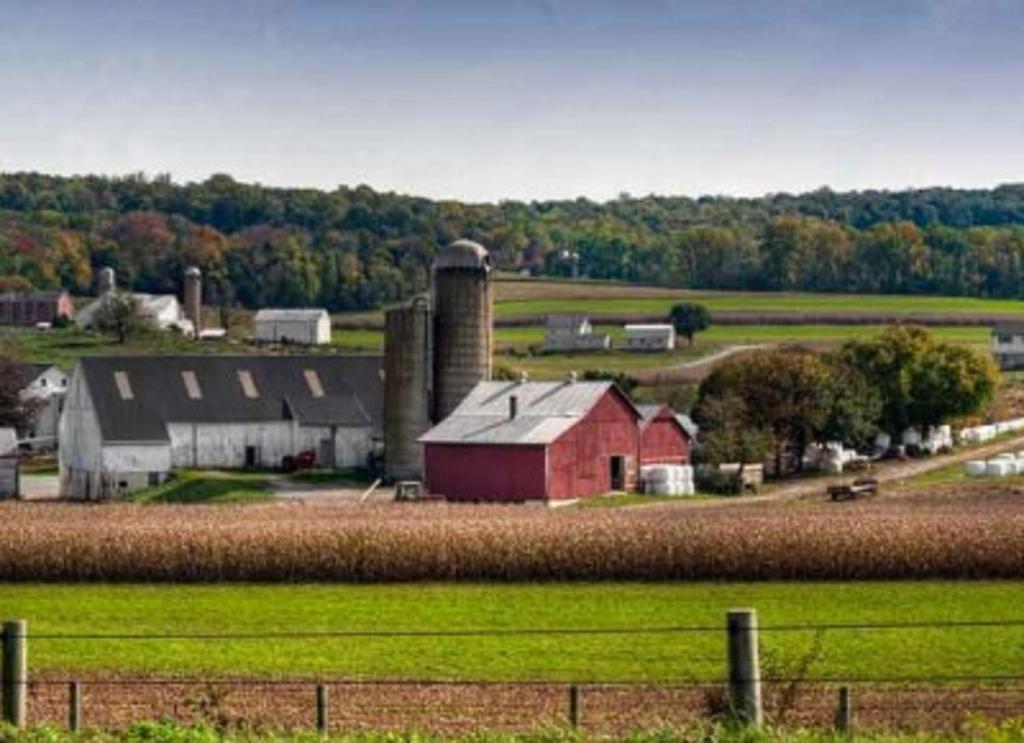 Amish View Inn & Suites photo 1
