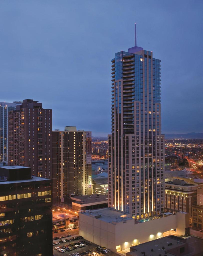 Four Seasons Hotel Denver, Denver