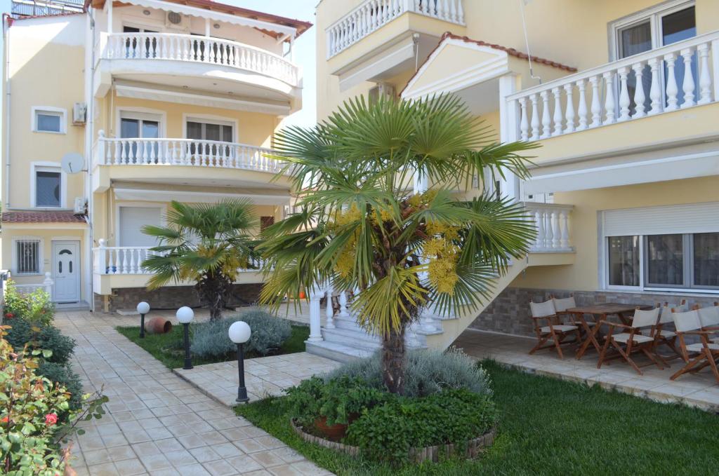 Irini Apartments photo 4
