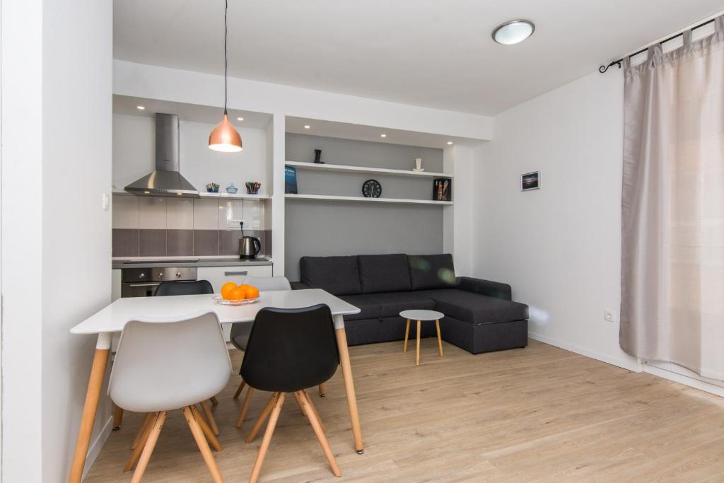 Bell Apartment photo 2
