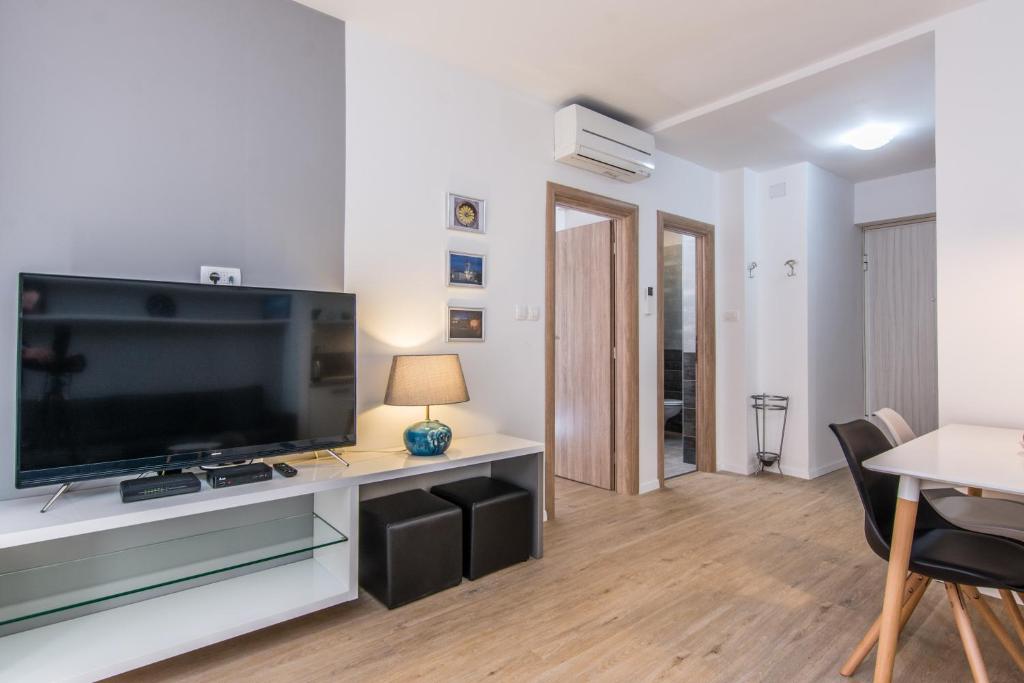 Bell Apartment photo 3