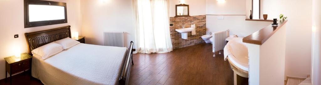 Casa Cipriano large beautiful Apt 120 m2 and small adorable Studio monolocale 23 m2