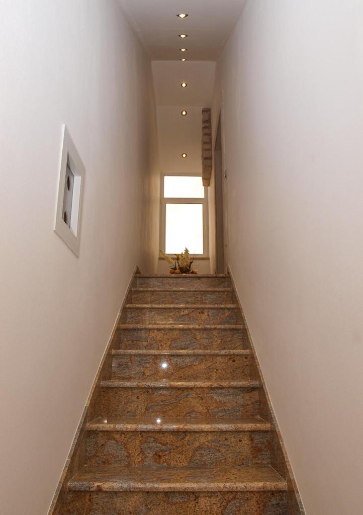 Sea View Apartment photo 2