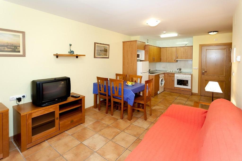 Complejo Turístico Bielsa Hotel y camping photo 1