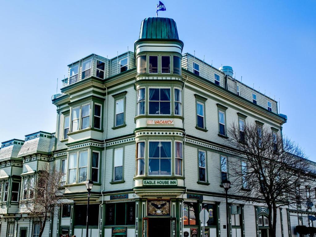 The Inn at 2nd & C image