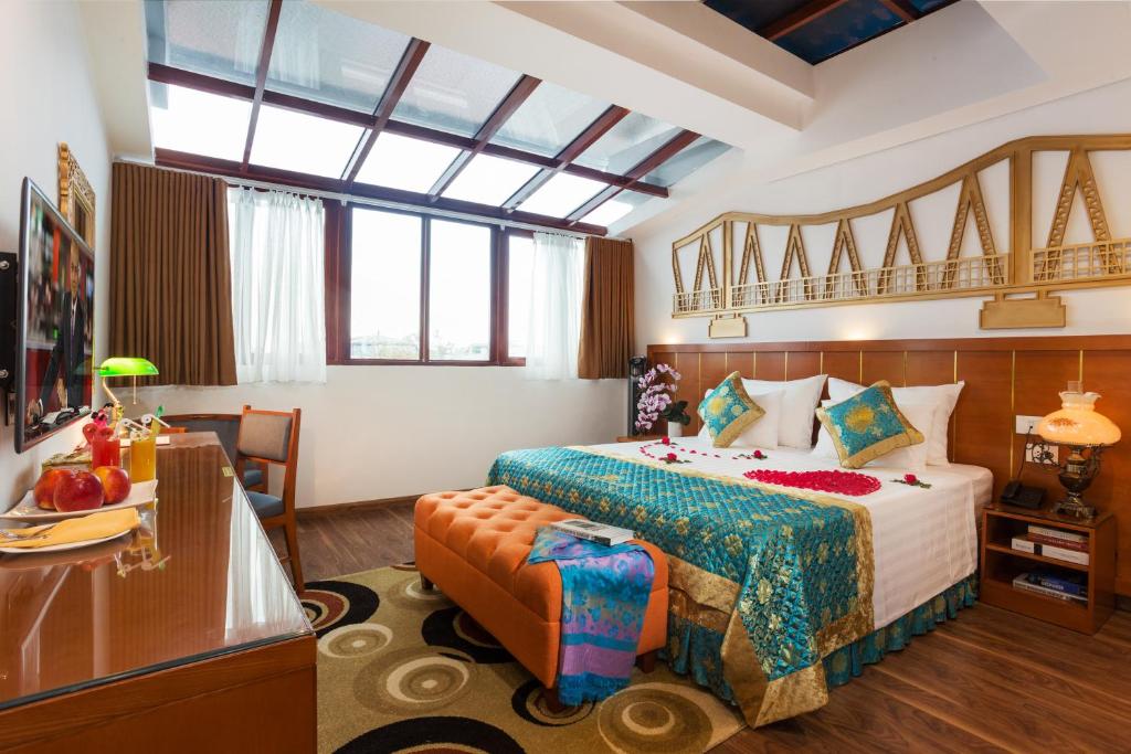 Двухместный (Люкс с видом на город), Hanoi Golden Holiday Hotel