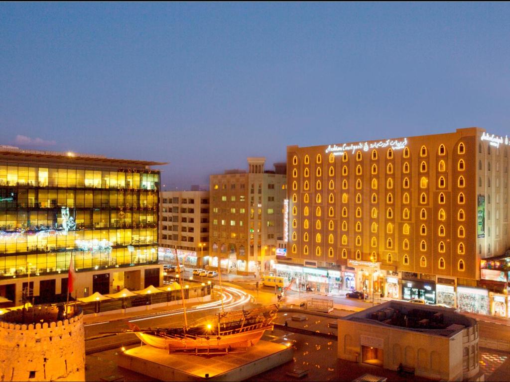 {
  "en-gb": "Arabian Courtyard Hotel & Spa"
}