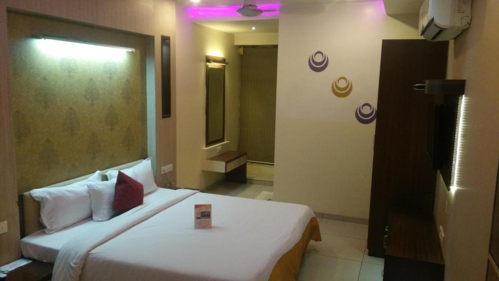Hotel Kalinga Lake View photo 3