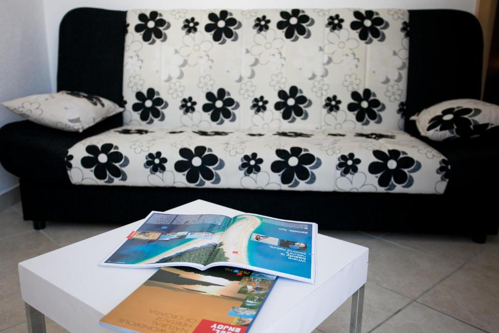 Apartments Mediterranea photo 2