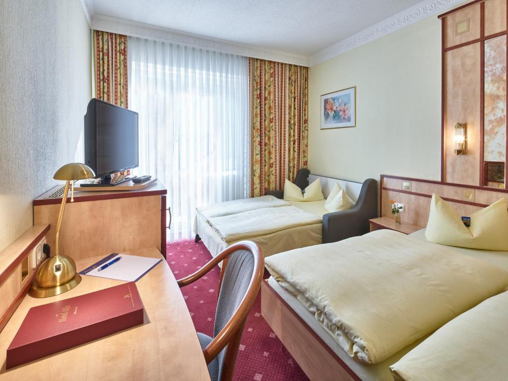 Семейный (Семейный номер «Комфорт»), Hotel Alfa Zentrum