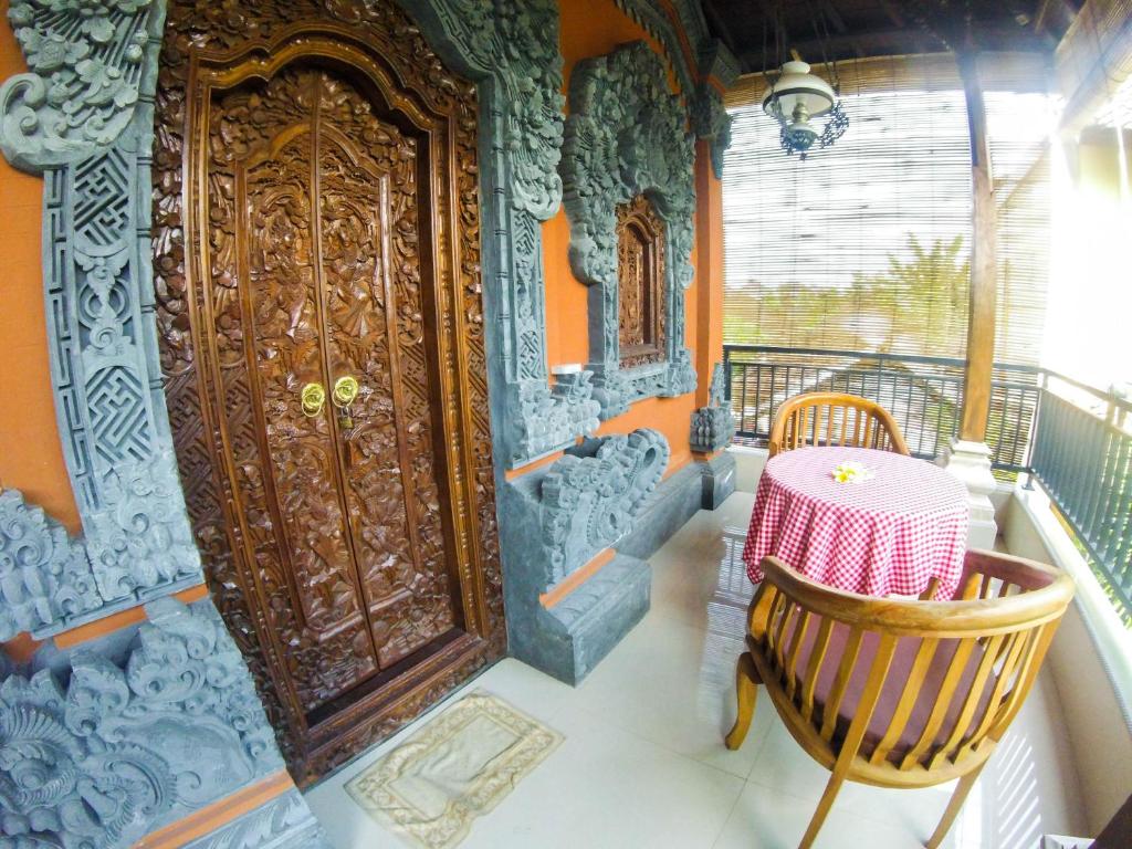 Двухместный (Улучшенный двухместный номер с 1 кроватью и террасой), Shiva House