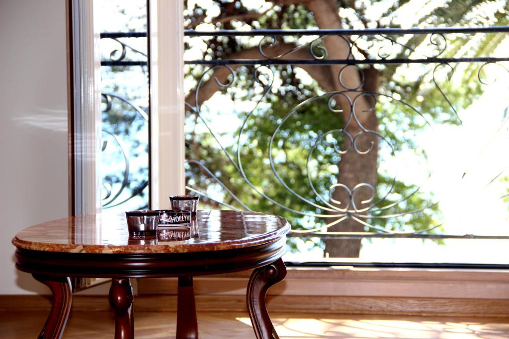 Vasiliki Seaside Apartments photo 3