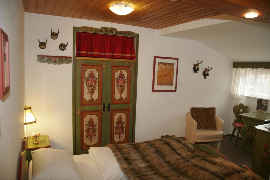 Landhotel Herzogstand Garni photo 2