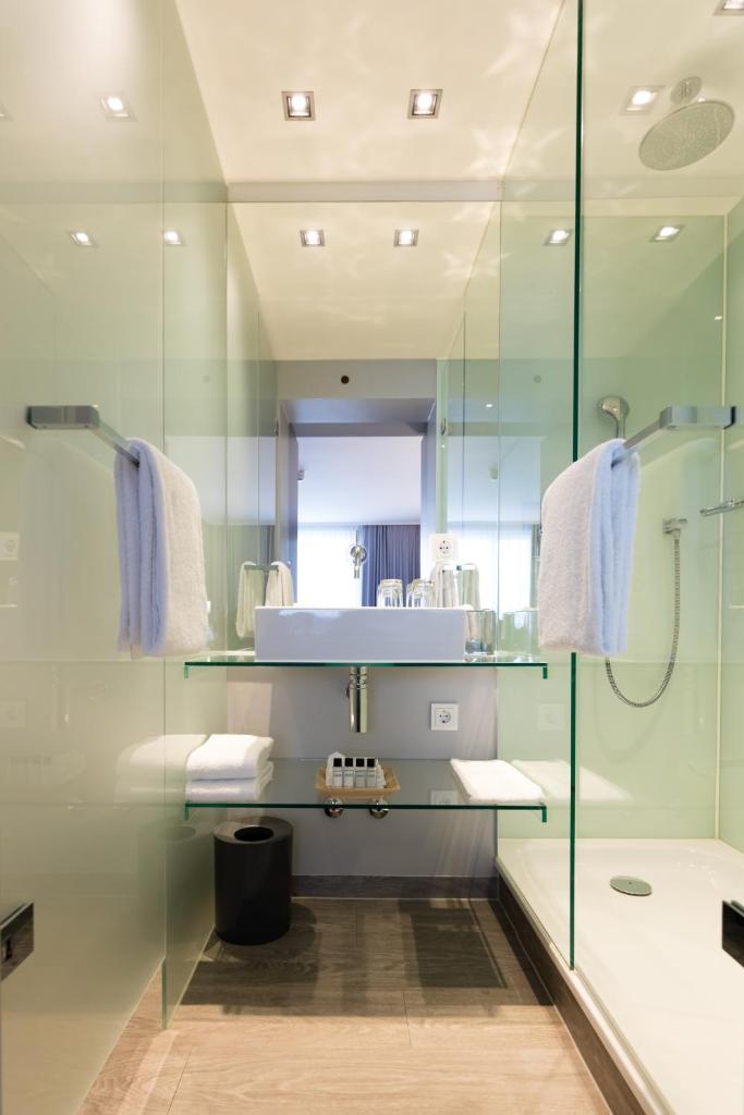 Двухместный (Улучшенный двухместный номер с 1 кроватью), relexa hotel München