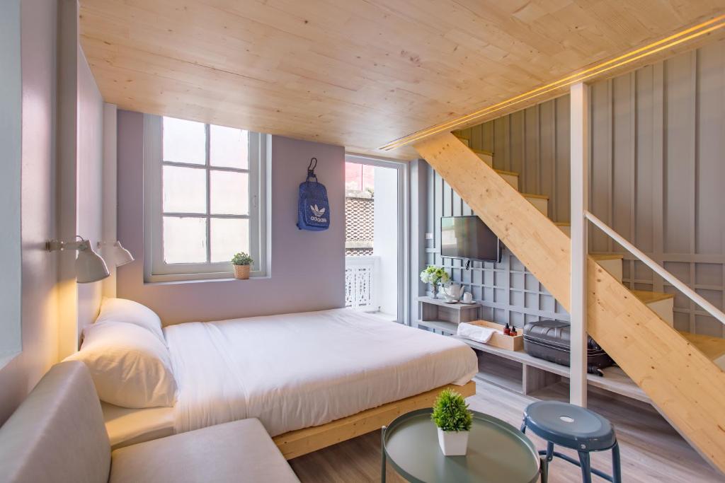 Семейный (Cемейный номер с собственной ванной комнатой), Norn Yaowarat Hotel