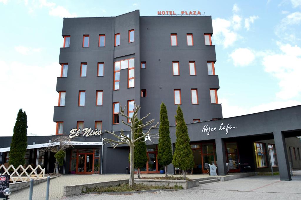 Hotel Plaza photo 2