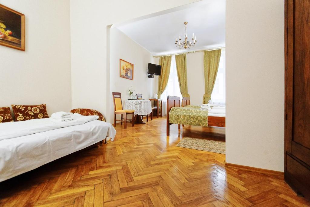 Трехместный (Трехместный номер), Aparthotel Camea