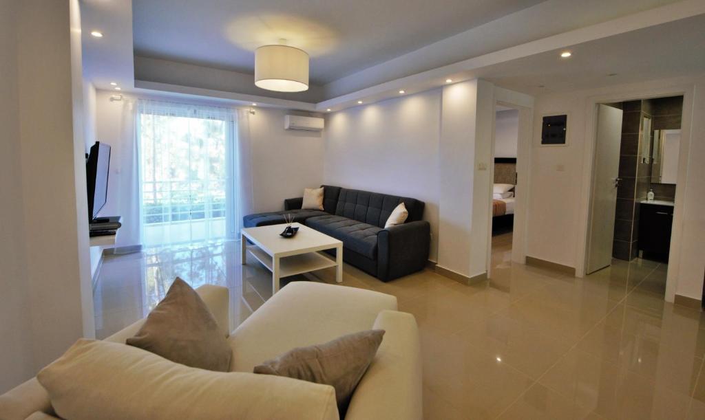Athena Apartment photo 2